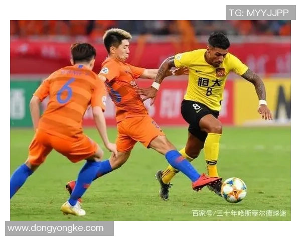 广岛挑战广州恒大亚洲足球巅峰对决引发球迷热议与期待